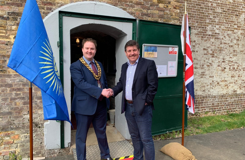 Stephen meets the Mayor of Thurrock for Commonwealth tea party.